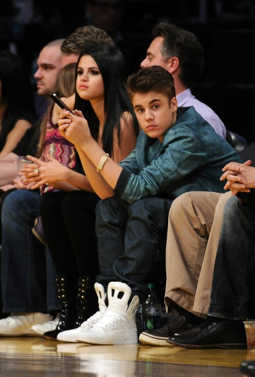 Ο Justin Beiber και η Selena Gomez στο Staples Center 