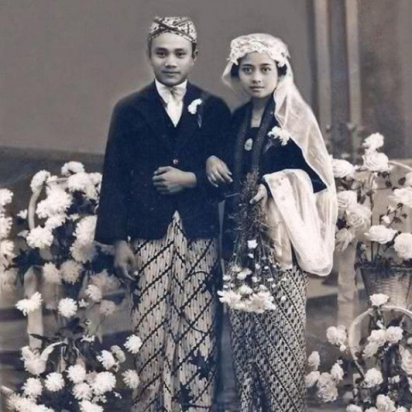 Ινδονησία: Φωτογραφία του 1942.
© pinky kumeli/pinterest  
