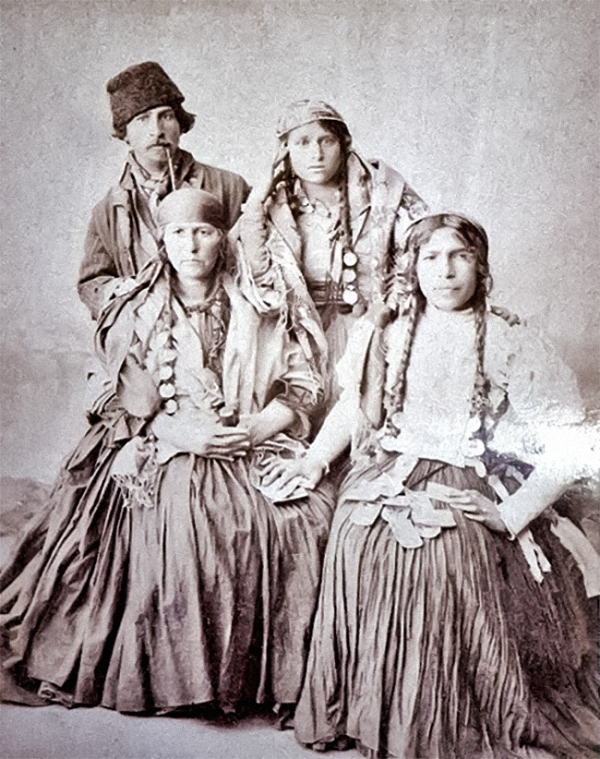 Τσιγγάνοι (Ευρώπη και Ρωσία): Φωτογραφία του 1890.
© Natasha Collins-Abelman  