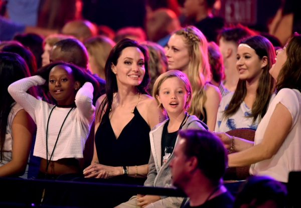 Στα 28th Annual Kids' Choice Awards με τη Zahara και τη Shiloh Jolie-Pitt