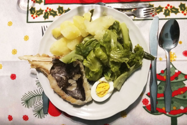 Πορτογαλία: Codfish, αυγά, πατάτες και χόρτα