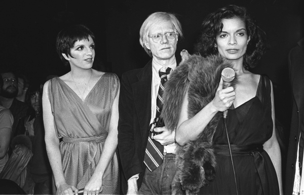 H Liza Minνelli, ο Andy Warhol και  η Bianca Jagger στο Studio 54