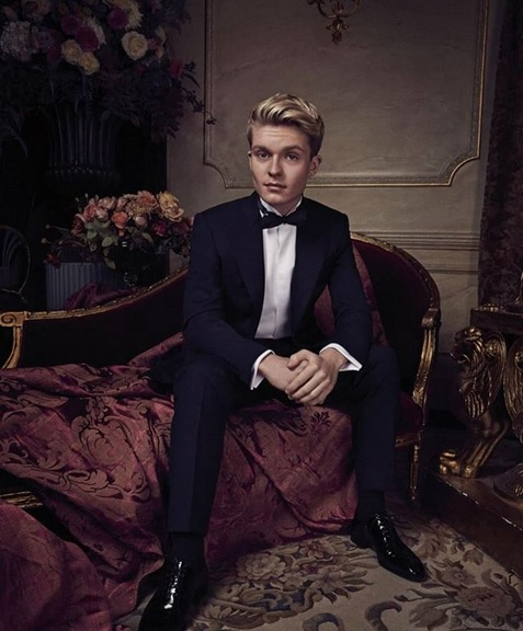 Tom Glynn-Carney, 22