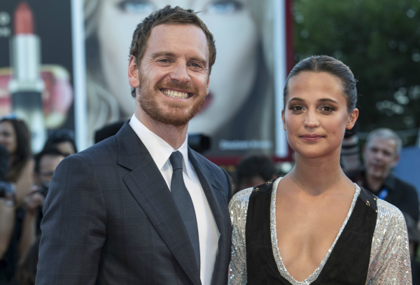 O Michael Fassbender και η Alicia Vikander.