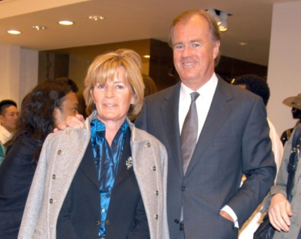 Stefan Persson, ο πρόεδρος του διοικητικού συμβουλίου στην H&M, με τη γυναίκα του Carolyn. Μαζί έχουν 3 παιδιά και απέχουν από τα φώτα της δημοσιότητας.
