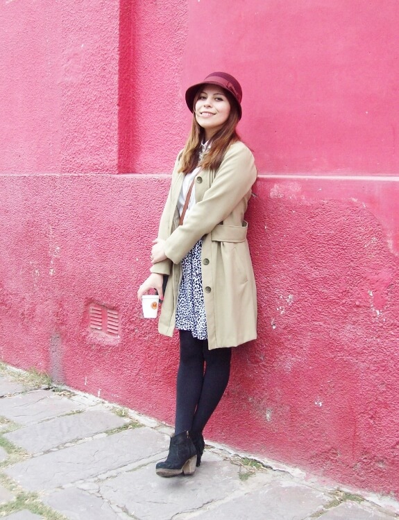 camel-coat-printed-skirt-black-tights-burgundy-cloche-hat-winter2015-streetstyle02.jpg