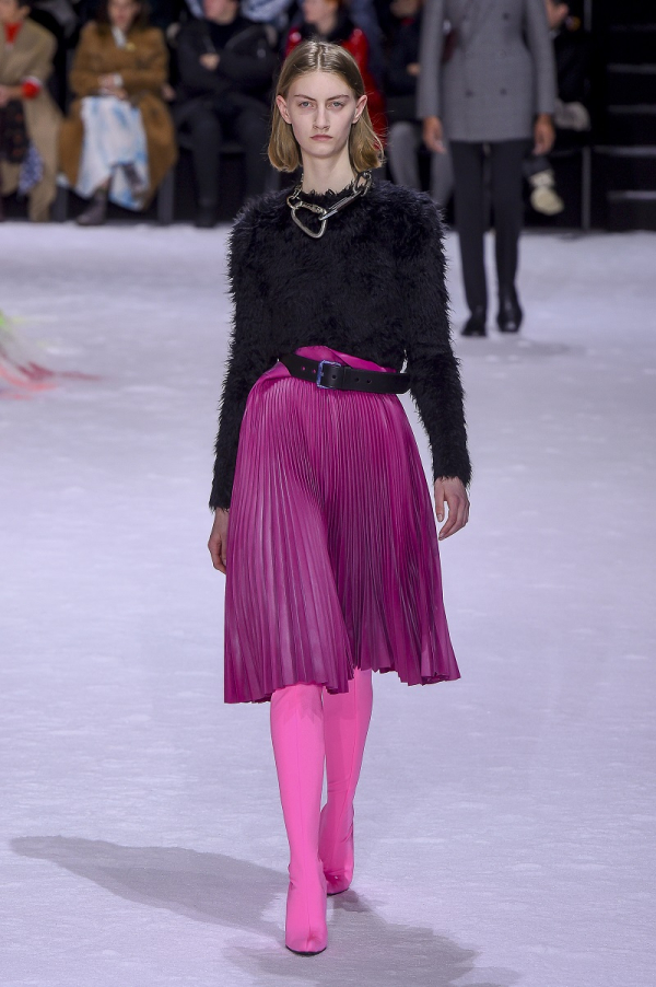 balenciaga-waw1819-047.jpg