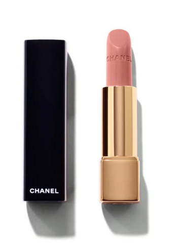 Chanel rouge allure in pensive.