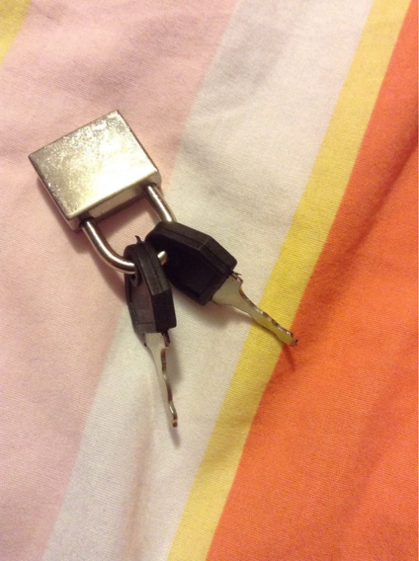 Όταν δε θες να χάσεις τα κλειδιά από το locker σου!
