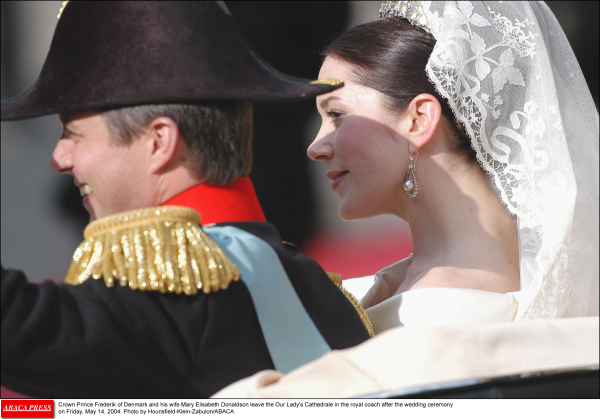 Η Mary Elisabeth Donaldson παντρεύτηκε το 2004 με τον πρίγκιπα Frederik της Δανίας