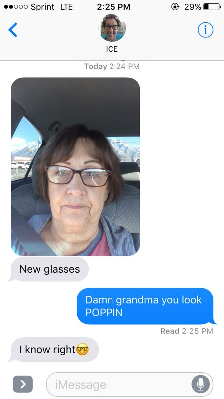 Να μη δείξει τα τέλεια γυαλιά της;