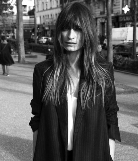 Δίνουμε ελάχιστο όγκο και δημιουργούμε messy style και στις αφέλειες.