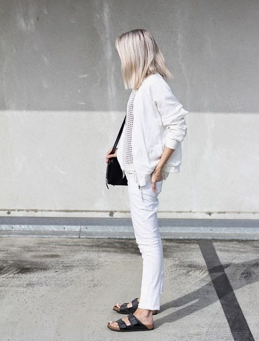 To λευκό τζιν παντελόνι αξίζει μια θέση στη γκαρνταρόμπα σας, ειδικά το καλοκαίρι που μπορούμε να το συνδυάζουμε είτε με απλά basic tops είτε με λίγο πιο ιδιαίτερα κομμάτια.
