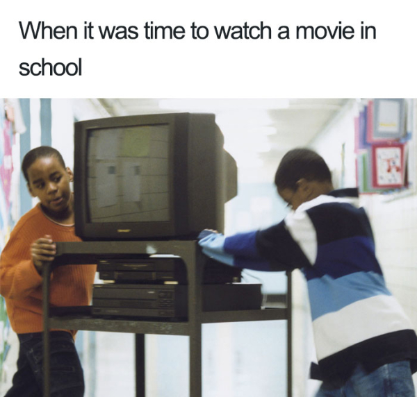 Όταν ήταν να δούμε τηλεόραση στο σχολείο...