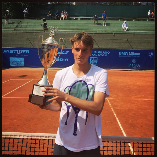 Το 2016 ο Στέφανος Τσιτσιπάς κέρδισε τον πρώτο του τίτλο στο Juniors Grand Slam | Πηγή: @stefanostsitsipas98
