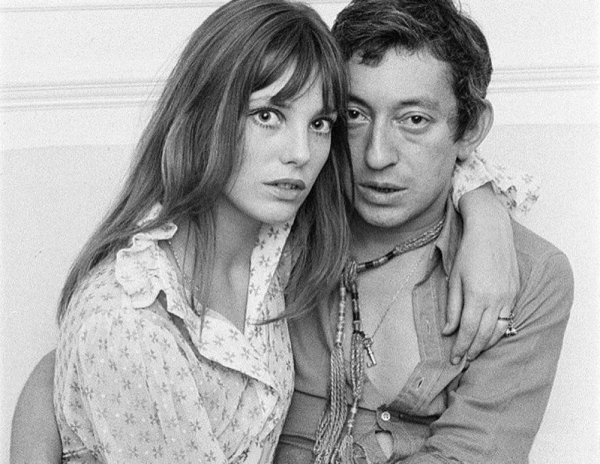 Υπάρχουν λίγες ιστορίες έρωτα τόσο έντονες, θυελλώδεις και γεμάτες κλάση και φινέτσα, όπως εκείνη μεταξύ του Γάλλου τραγουδιστή, συνθέτη, στιχουργού και ηθοποιού, Serge Gainsbourg με τη Βρετάνη τραγουδίστρια, ηθοποιό,Jane Birkin
