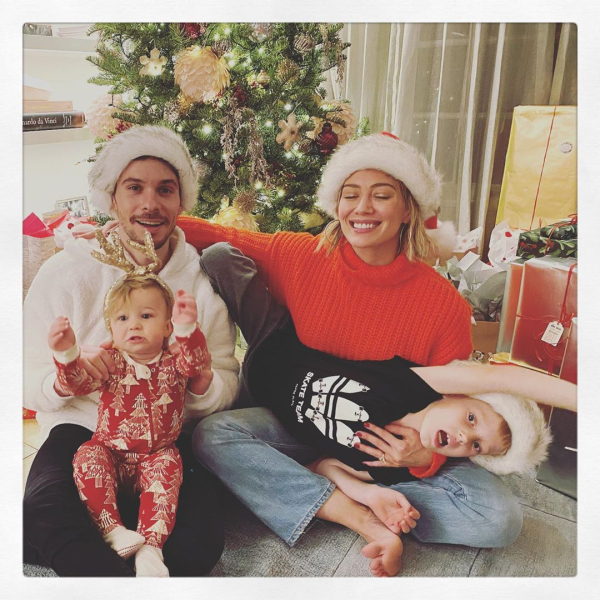 Η νιόπαντρη Hilary Duff γιόρτασε τα Χριστούγεννα με τον αγαπημένο της σύζυγο και τα παιδιά της, Banks και Luca. Instagram/ HilaryDuff
