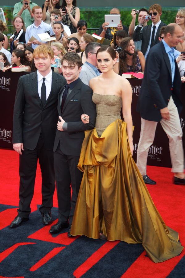 2011 - Η τελευταία ταινία Harry Potter κάνει πρεμιέρα
