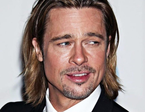 Tέσσερις διάσημοι έχουν κερδίσει τον τίτλο από δύο φορές: Ο Brad Pitt, o Johnny Depp, o George Clooney, και ο Richard Gere. 
