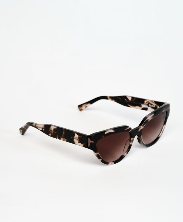 Zeus + Δione
-15% σε όλα τα sunglasses για τους subscribers του jenny.gr Exclusive Benefits
