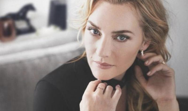 Kate Winslet
«Έχω μια πεσμένη κοιλιά εγκυμοσύνης και το στήθος μου είναι χειρότερο από ποτέ μετά από δύο παιδιά», είπε στην Daily Mail το 2008. «Κανείς δεν είναι τέλειος. Απλώς δεν πιστεύω στην τελειότητα. Αυτή είμαι και είμαι περήφανη για το πώς δείχνω»
