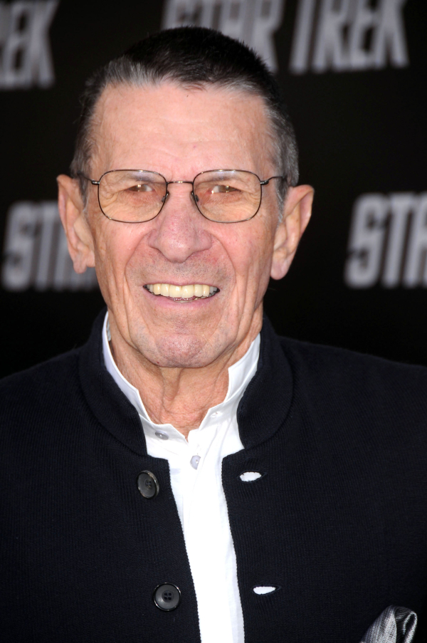 Leonard Nimoy

Γνωστός για τον ρόλο του ως Spock στην ταινία Star Trek, ο διάσημος ηθοποιός έπασχε από χρόνια αποφρακτική πνευμονοπάθεια (ΧΑΠ), κάτι που είπε ήταν αποτέλεσμα του εθισμού του στο κάπνισμα. Στις 25 Φεβρουαρίου 2014, ο Nimoy έπεσε σε κώμα και μόλις δύο ημέρες αργότερα ο ηθοποιός πέθανε σε ηλικία 83 ετών.
