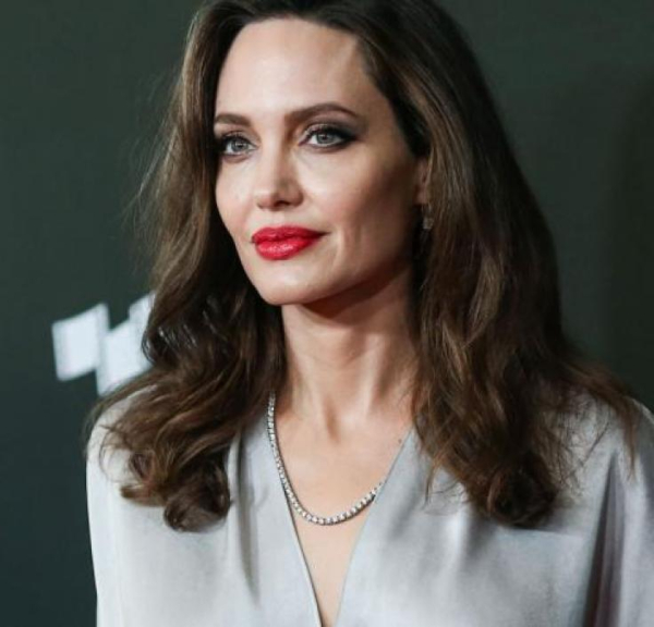 Angelina Jolie
