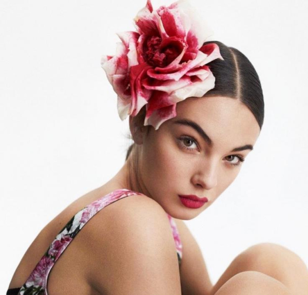 Dolce Gabbana
Το «παιδί» του Domenico Dolce και του Stefano Gabbana, που δημιουργήθηκε το 1985!
Ακριβότερο item: Ένα κόκκινο φόρεμα με χάντρες, limited edition, που κόστιζε 32.000 δολάρια
