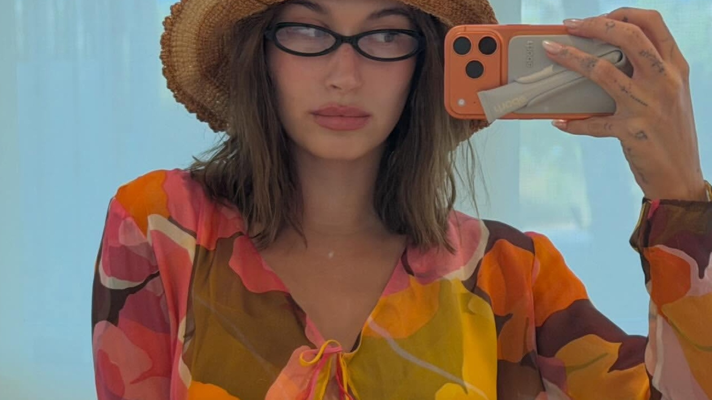 Hailey Bieber 