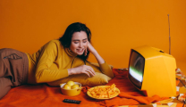 Συναισθηματική διατροφή: Πώς τα συναισθήματα επηρεάζουν τις διατροφικές σας συμπεριφορές