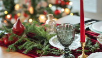 Χριστουγεννιάτικο τραπέζι: 5 ιδέες διακόσμησης για να κάνεις φέτος τη διαφορά