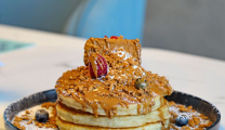Αυτά τα ιαπωνικά pancakes είναι τόσο αφράτα που θυμίζουν σουφλέ