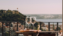 Βρήκα πώς να μετατρέψεις το μπαλκόνι σου σε aesthetic μπαρ με μια μόνο αγορά από Praktiker
