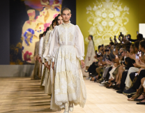 Dior Couture Fall 2022: Μια συλλογή εμπνευσμένη από το δέντρο της ζωής