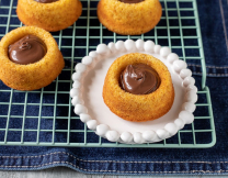 Αυτά τα cupcakes με πορτοκάλι και σοκολάτα θα σε ξετρελάνουν