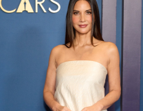 Ολίβια Μαν: Τιμήθηκε ως «Γυναίκα της Χρονιάς» και αποκάλυψε την καλύτερη συμβουλή που έλαβε από τη Σάνεν Ντόχερτι