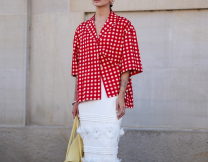 Gingham: Το πιο ανάλαφρο print του καλοκαιριού επιστρέφει και φέρνει μια γλυκιά νοσταλγία
