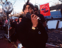 «Τρία άλμπουμ με αντάλλαγμα την αποφυλάκισή σου» - Πώς ο Tupac δημιούργησε το πιο εμπορικό άλμπουμ στην καριέρα του