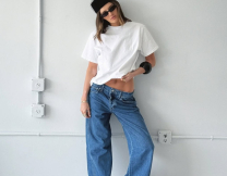 Granny Jeans: Το τζιν που συνδυάζει άνεση, διαχρονικό στιλ και κομψότητα, επιστρέφει από τα ‘80s