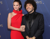 Σελένα Γκόμεζ για Μπένι Μπλάνκο: «Κάθε μέρα σε ερωτεύομαι όλο και περισσότερο»