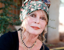 Η Μπριζίτ Μπαρντό αποκάλυψε ότι ένα «θαύμα» την έσωσε από απόπειρα αυτοκτονίας