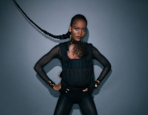 Όταν η λειτουργικότητα συναντά το στιλ: Το COŸA Carrier Bouclé, ο νέος μάρσιπος της CYBEX, χαρίζει ευελιξία -και μια πινελιά κομψότητας- σε κάθε περιπέτεια