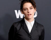 Η Κρίστεν Στιούαρτ μίλησε ανοιχτά για το coming out της: “Δεν ήθελα να συντηρώ ένα σύστημα που αποκλείει ανθρώπους”