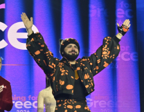 «Ο Akylas δεν πήγε τυχαία στη Eurovision, το κυνηγούσε εδώ και εφτά χρόνια»: Συγκινεί η αδελφή του