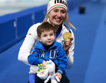 Οι μαμάδες θριαμβεύουν: Οι Χειμερινοί Ολυμπιακοί Αγώνες γράφουν ιστορία με αριθμό-ρεκόρ αθλητριών που επέστρεψαν μετά τη γέννα