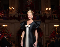 Η Αντριάνα Σκλεναρίκοβα κατηγορεί τον εν διαστάσει σύζυγό της για εκβιασμό και κακοποίηση - «Διέφυγα από τη βία, όμως με καταδιώκει»