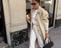 Cropped τζιν: Με τι παπούτσια να το φορέσεις στο γραφείο για να είσαι ένα πραγματικό fashion icon