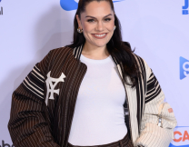 Η Jessie J ανακοίνωσε ότι ξεπέρασε τον καρκίνο