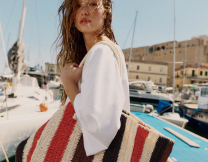 10 αξεσουάρ από τις εκπτώσεις του Zara που θα απογειώσουν και το πιο βαρετό καλοκαιρινό σου look