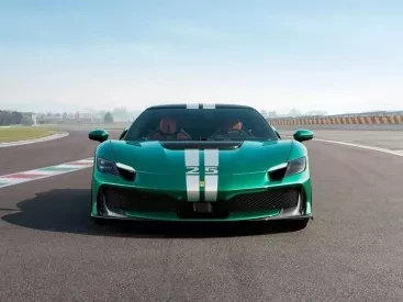 Η νέα Ferrari πιάνει τα 100 χλμ σε 2,8" και κοστίζει όσο 5... bitcoin